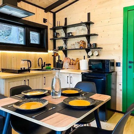 Yo Hill  -  йо хілл  - будинок в горах *