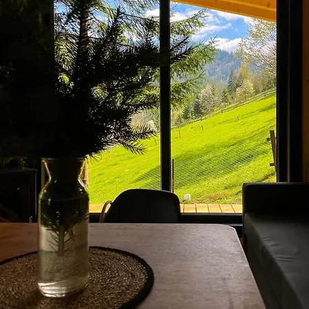 Апартаменты Yo Hill  -  йо хілл  - будинок в горах