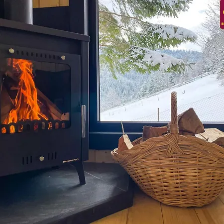 «yo Hill» - «йо хілл» - будинок в горах *